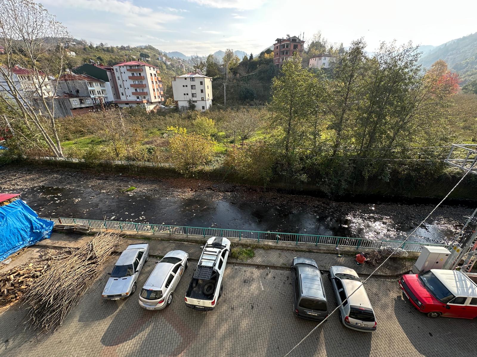 MABEL GAYRİMENKUL/VAKFIKEBİR YALIKÖY'DE SATILIK 2+1 ARAKAT DAİRE